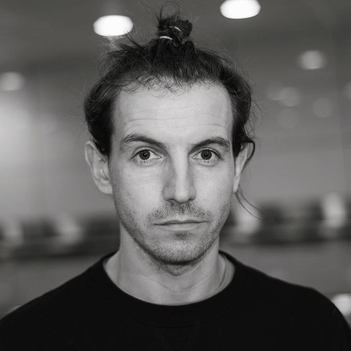 Wales - UK - 100 faces 100 countries - 100 лиц из 100 стран в аэропорту Стамбула. Полная версия Wales - UK - 100 faces 100 countries - 100 лиц из 100 стран в аэропорту Стамбула. Полная версия