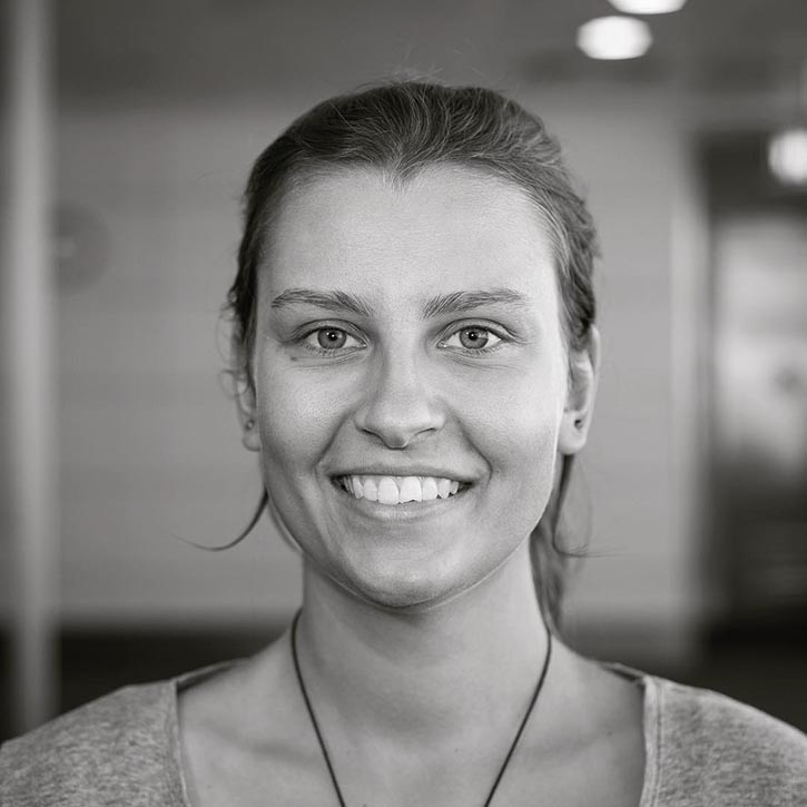 Martina - AUSTRIA - 100 faces 100 countries - 100 лиц из 100 стран в аэропорту Стамбула. Полная версия Martina - AUSTRIA - 100 faces 100 countries - 100 лиц из 100 стран в аэропорту Стамбула. Полная версия